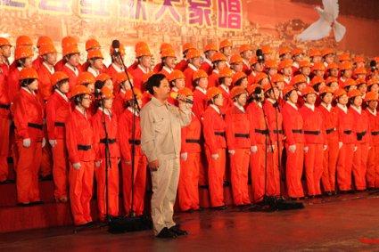 愧疚的李谷一:初婚嫁给恩师,二婚嫁给粉丝,79岁两任丈夫已离世